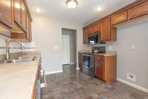 12522 Cold Water Drive Evansville IN 47725