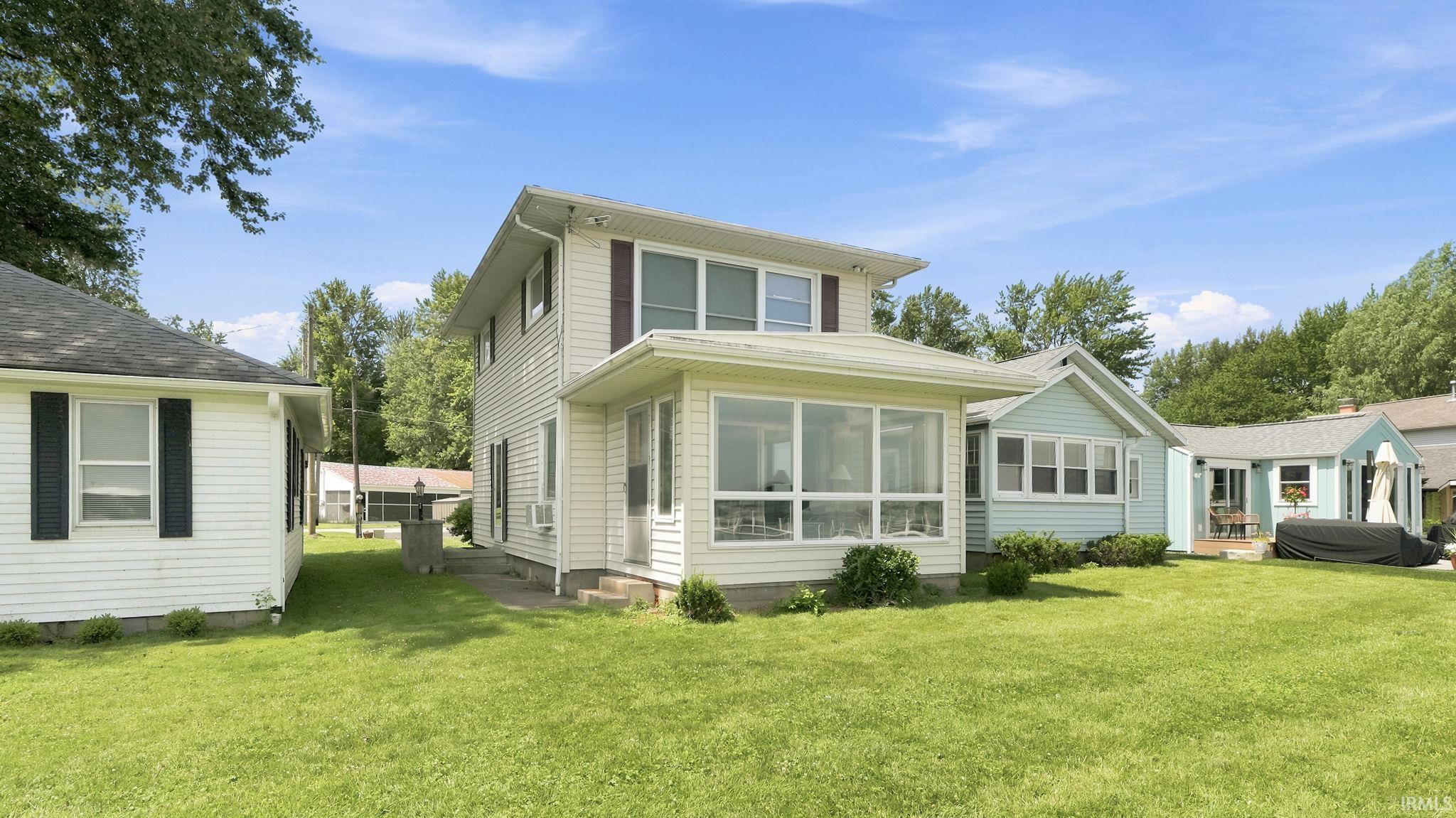 628 E Lakewood Avenue Warsaw IN 46580
