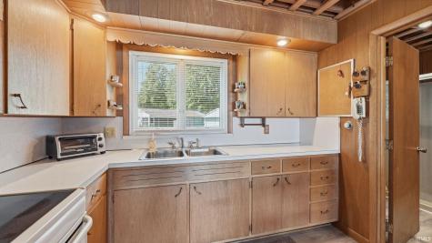 628 E Lakewood Avenue Warsaw IN 46580
