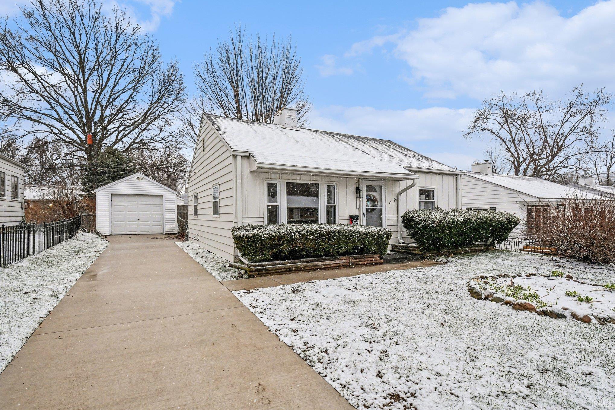 3724 Carroll Street South Bend IN 46614