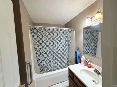 1911 Freeman Road Spencer IN 47460
