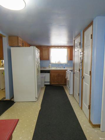 1708 S 50 East Bringhurst IN 46913