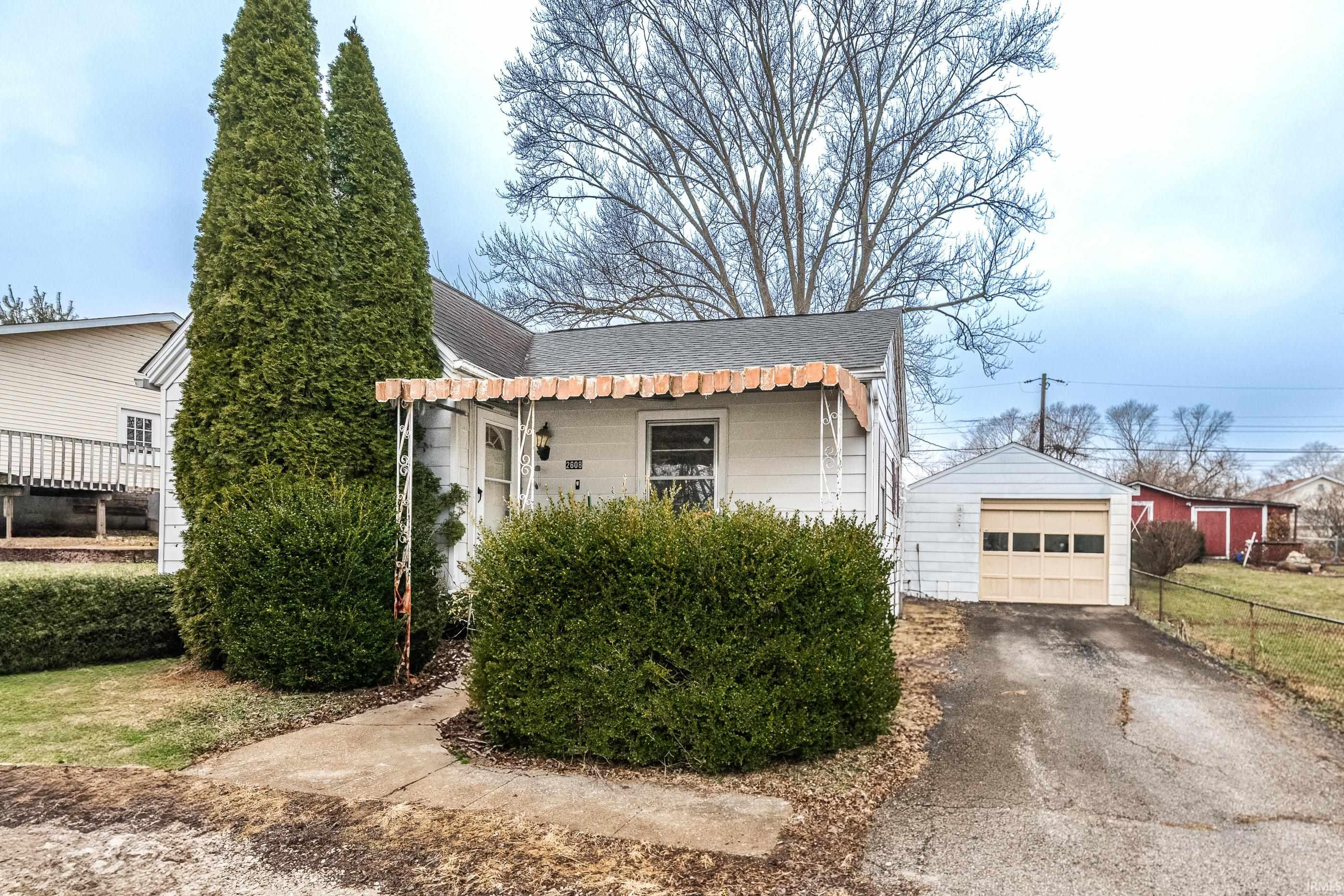 2608 S Rogers Street Bloomington IN 47403