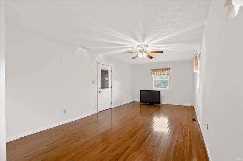 8223 E Us 35 Highway Losantville IN 47354