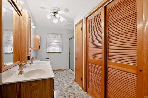 8223 E Us 35 Highway Losantville IN 47354