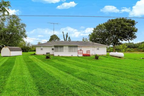 8223 E Us 35 Highway Losantville IN 47354