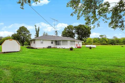 8223 E Us 35 Highway Losantville IN 47354