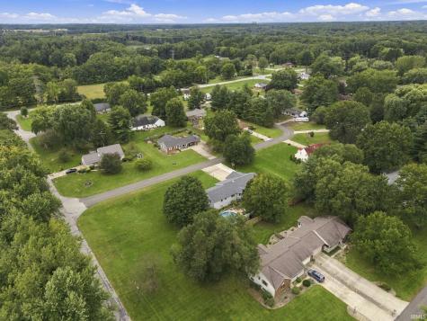 14845 Oak Court Plymouth IN 46563