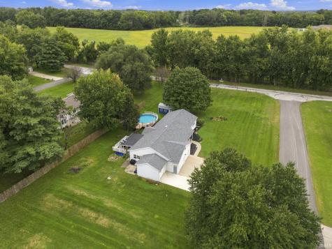 14845 Oak Court Plymouth IN 46563
