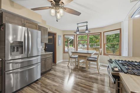14845 Oak Court Plymouth IN 46563