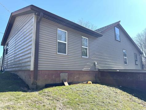 7427 N Red Hill Road Ellettsville IN 47429