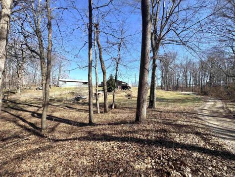 7427 N Red Hill Road Ellettsville IN 47429