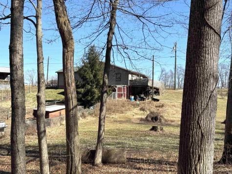 7427 N Red Hill Road Ellettsville IN 47429