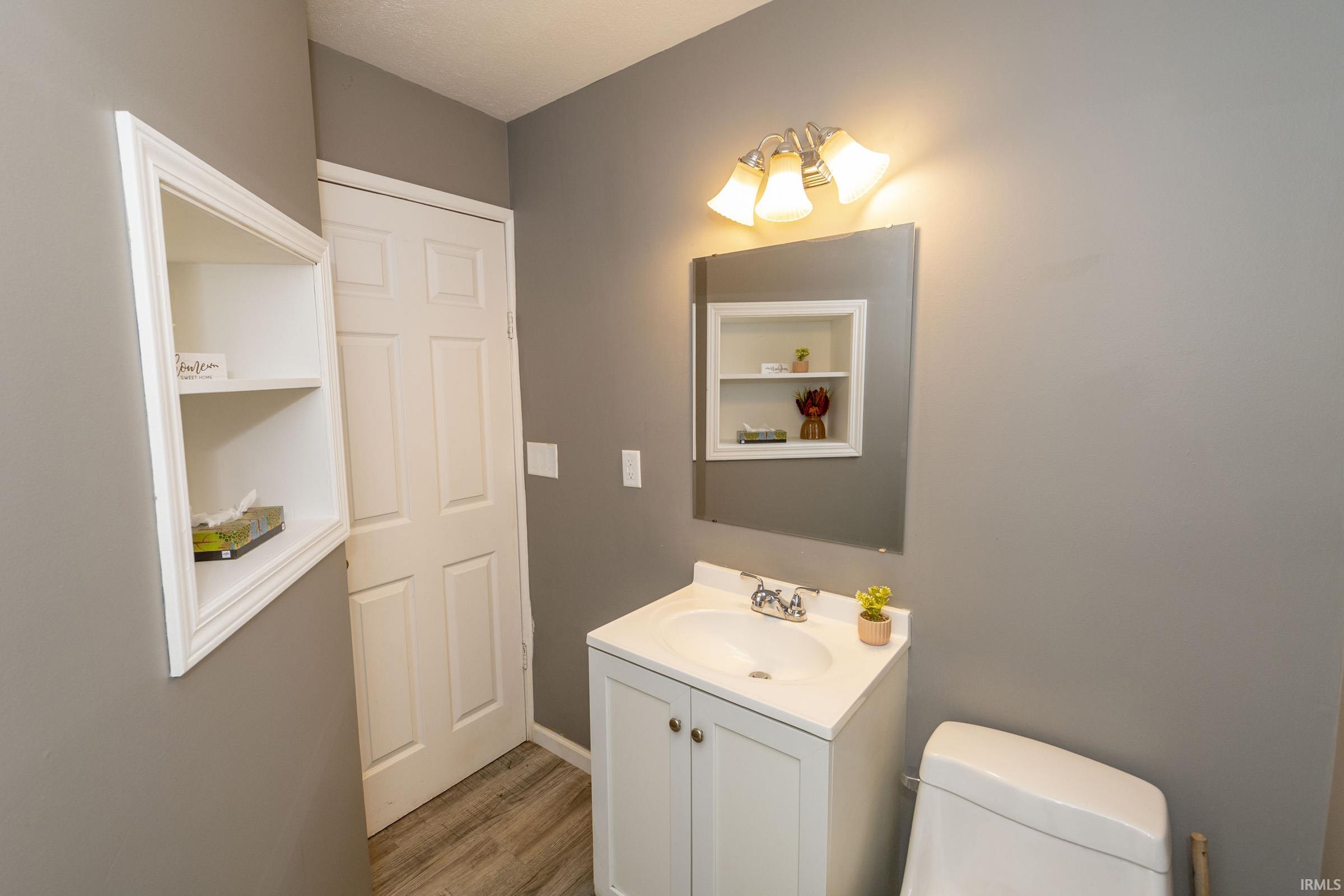 52118 Helmen Avenue South Bend IN 46637