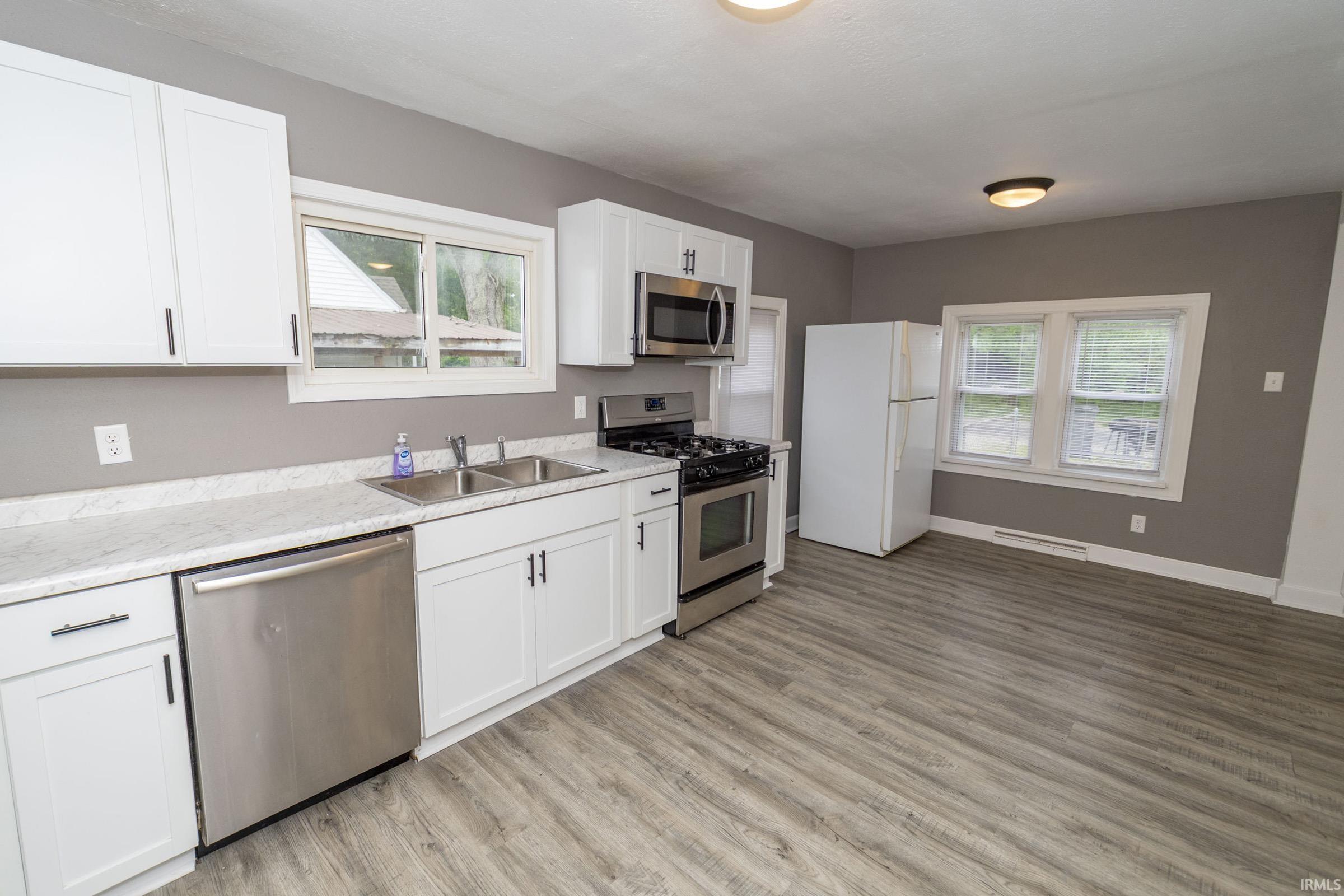 52118 Helmen Avenue South Bend IN 46637