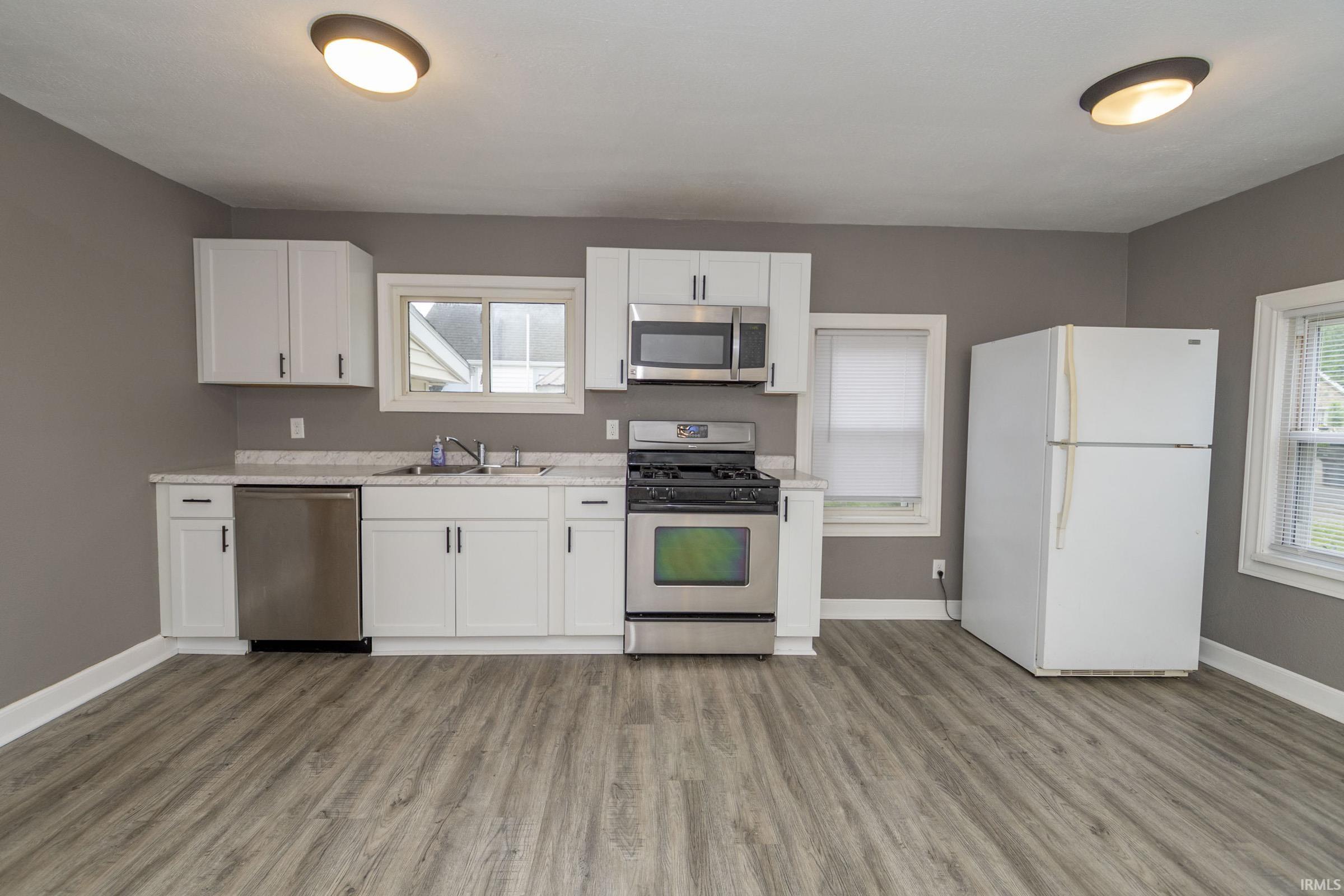 52118 Helmen Avenue South Bend IN 46637