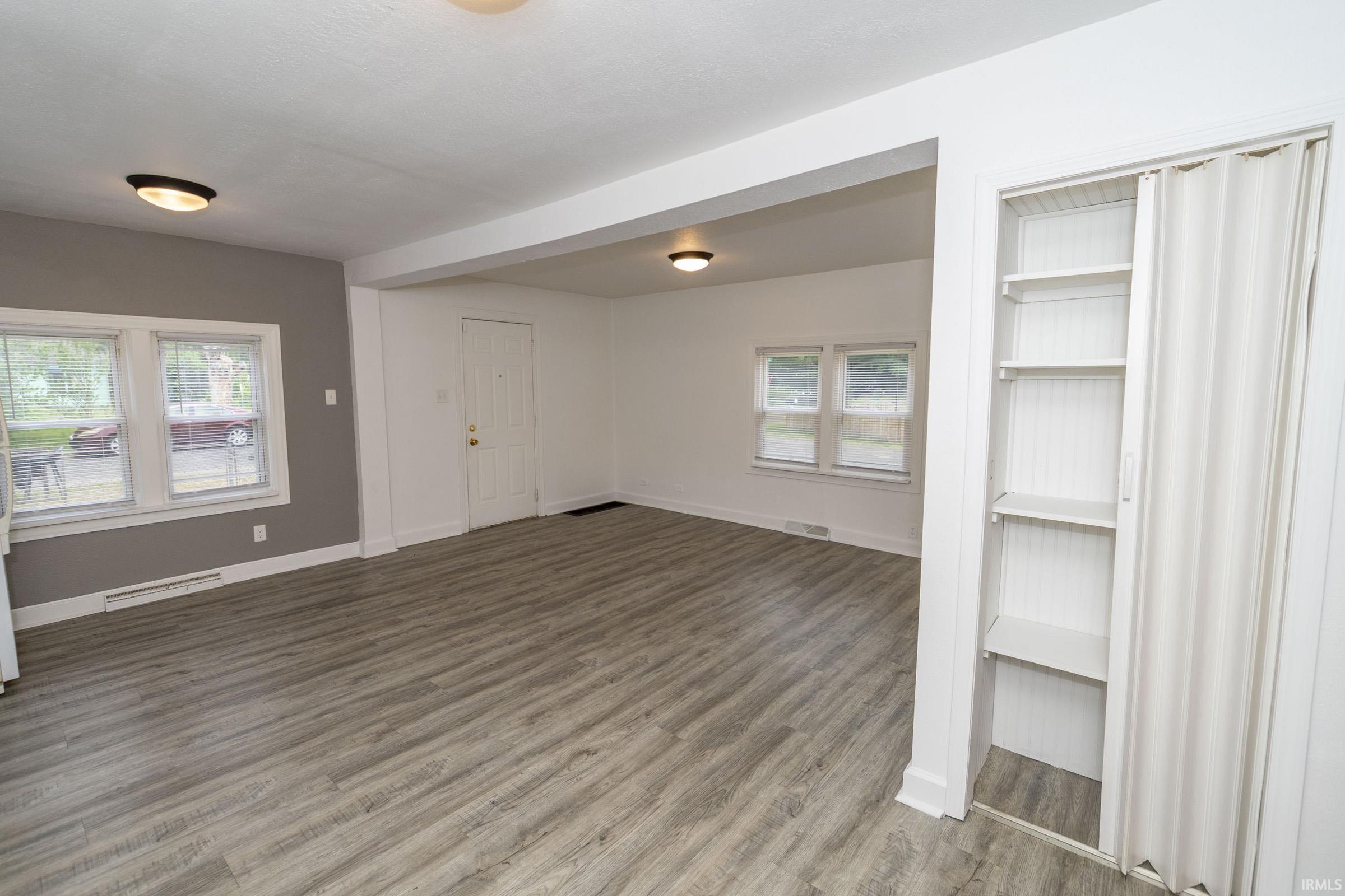 52118 Helmen Avenue South Bend IN 46637