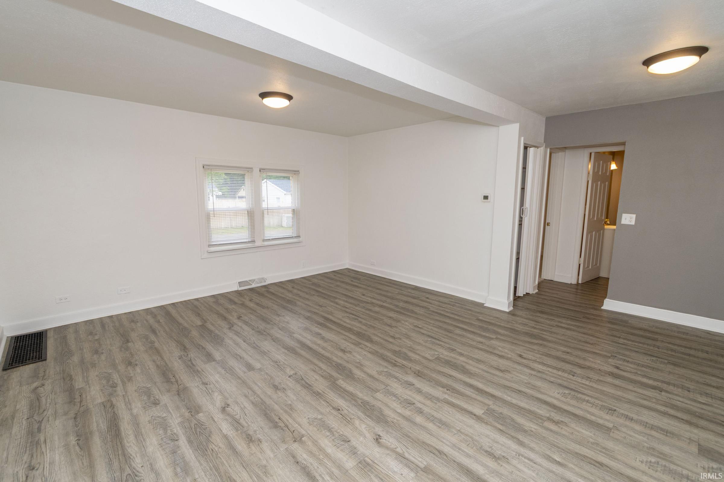 52118 Helmen Avenue South Bend IN 46637
