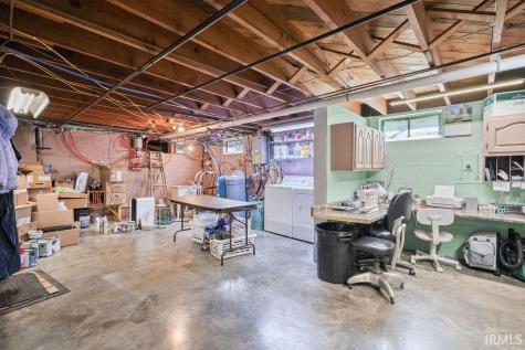 819 W 1350 South Kokomo IN 46901