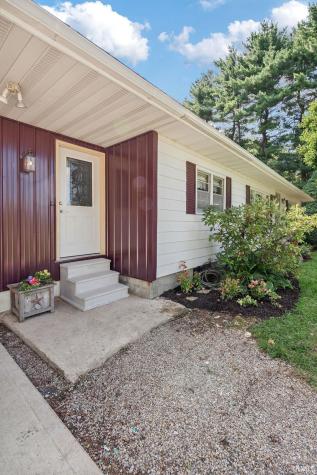 819 W 1350 South Kokomo IN 46901