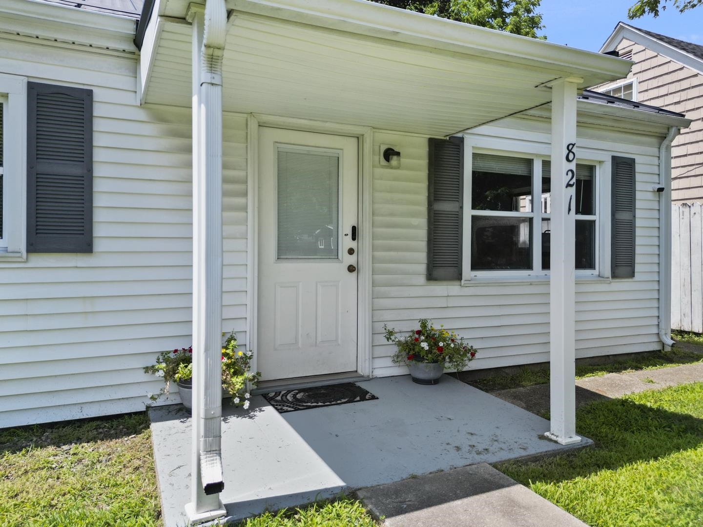 821 S 12th Street Goshen IN 46526