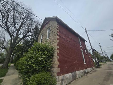 713 Harmar Street Fort Wayne IN 46803