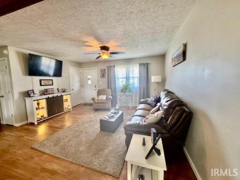 828 Railroad Street Covington IN 47932