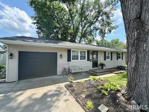 828 Railroad Street Covington IN 47932