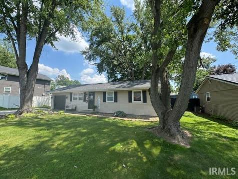 828 Railroad Street Covington IN 47932