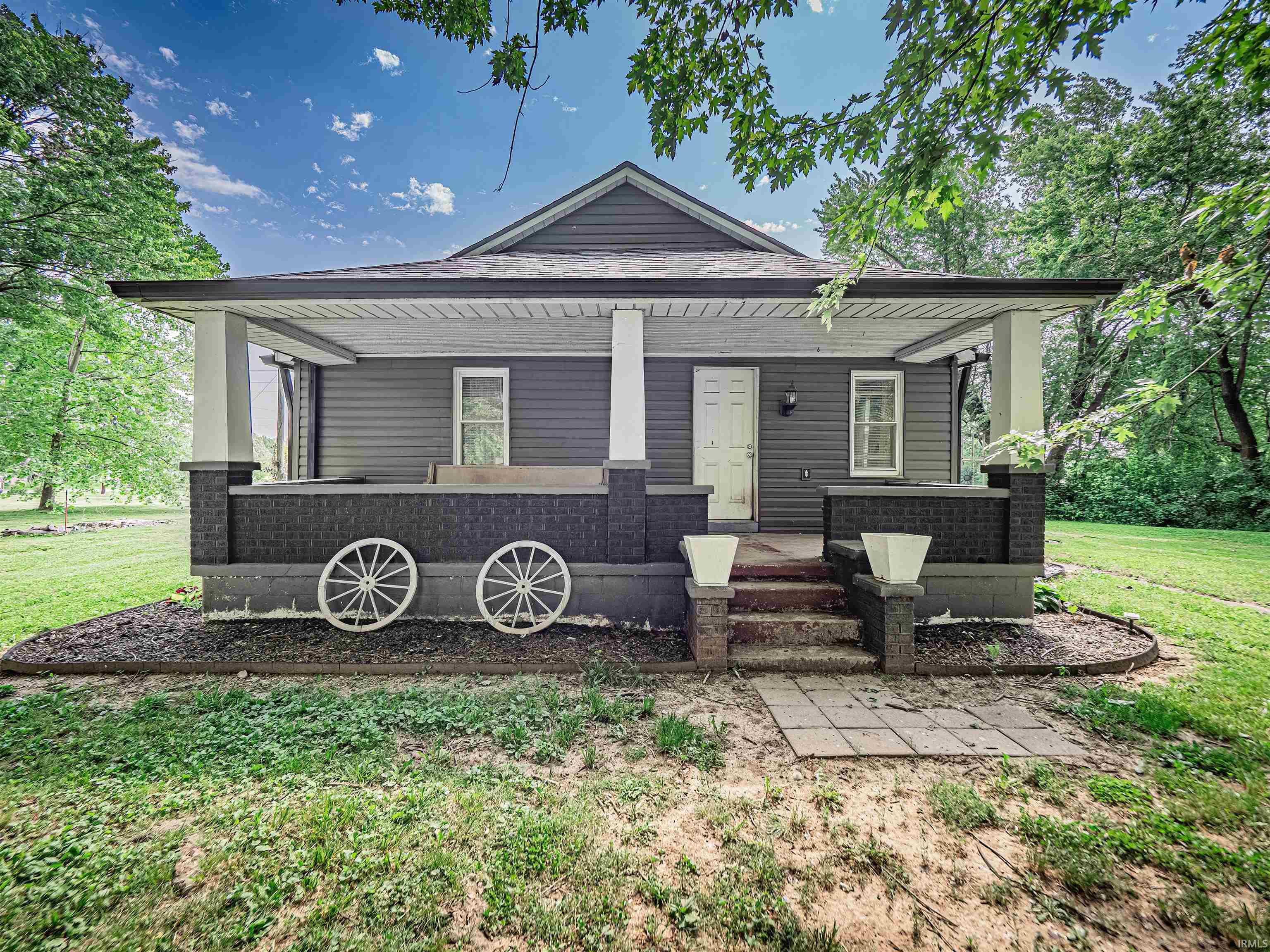 205 S Mariah Street Winslow IN 47598
