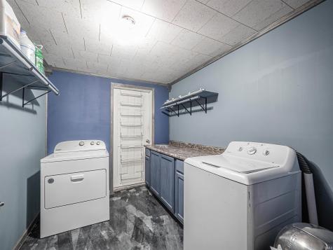 205 S Mariah Street Winslow IN 47598