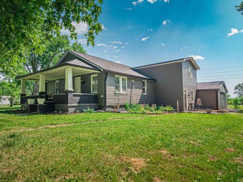 205 S Mariah Street Winslow IN 47598