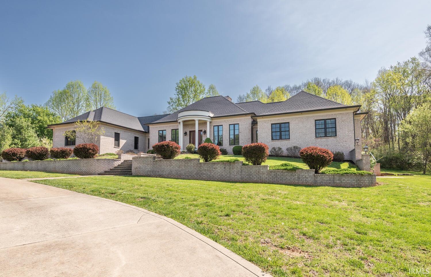 9225 S Foggy Ridge Lane Bloomington IN 47401