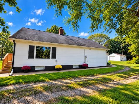 745 E 18th Street Mishawaka IN 46544