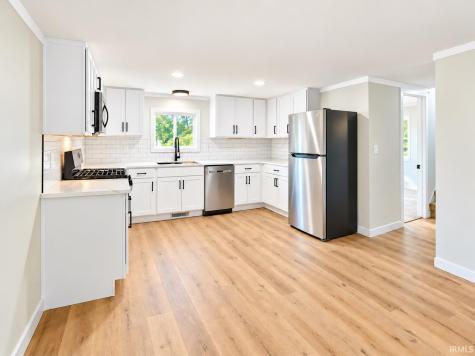 745 E 18th Street Mishawaka IN 46544