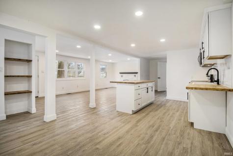 54405 Northern Avenue South Bend IN 46635