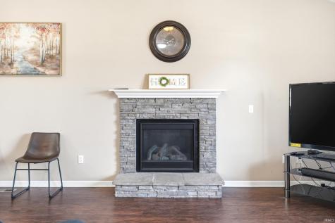 9304 Acacia Passage Fort Wayne IN 46835