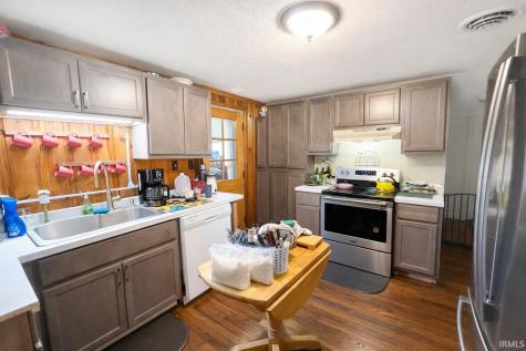 1208 W Taylor Street Union City IN 47390