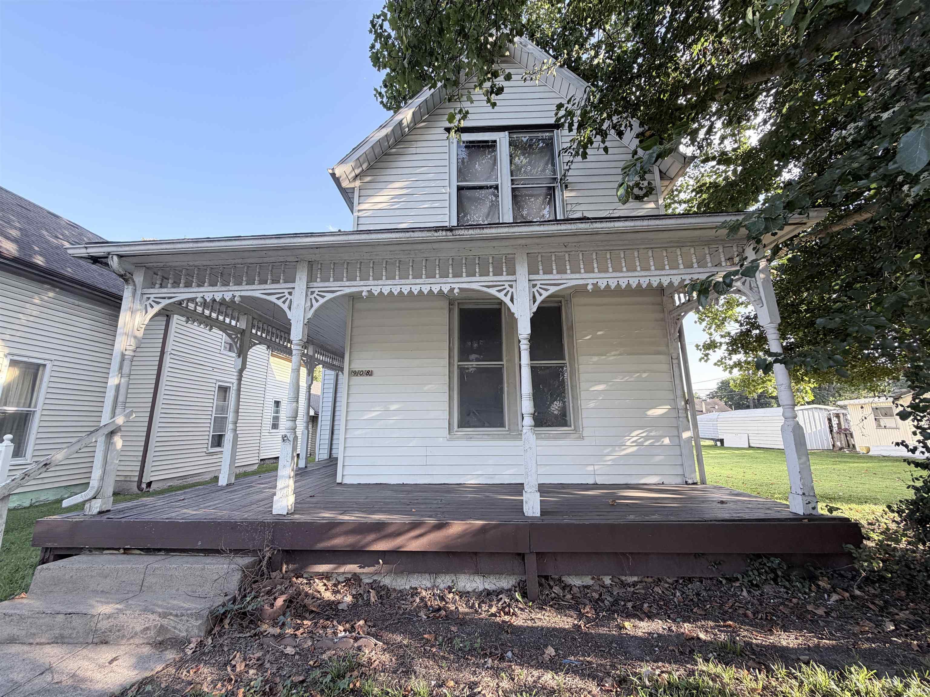 908 W Fourth Street Mount Vernon IN 47620