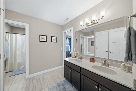 12611 Berkhill Cove Fort Wayne IN 46818