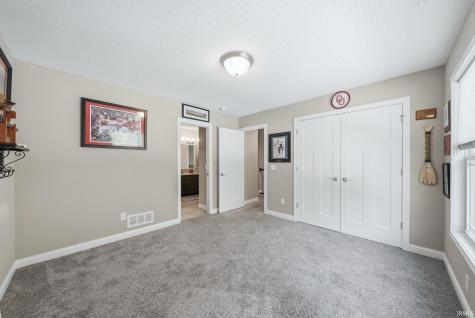 12611 Berkhill Cove Fort Wayne IN 46818