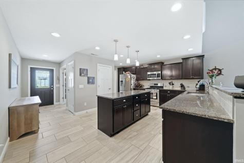 12611 Berkhill Cove Fort Wayne IN 46818
