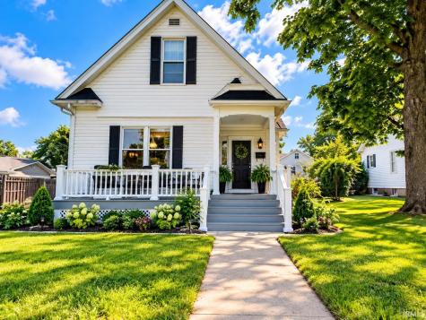 608 W William Street Kendallville IN 46755