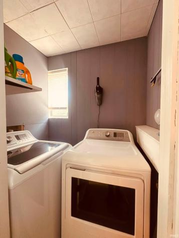 608 W William Street Kendallville IN 46755