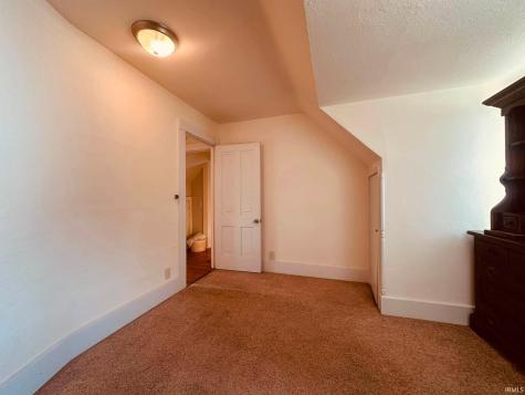 608 W William Street Kendallville IN 46755