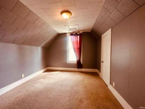 608 W William Street Kendallville IN 46755