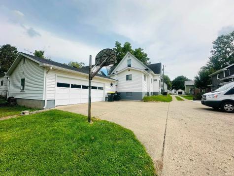608 W William Street Kendallville IN 46755