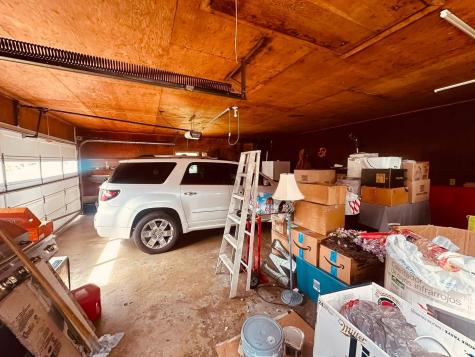 608 W William Street Kendallville IN 46755