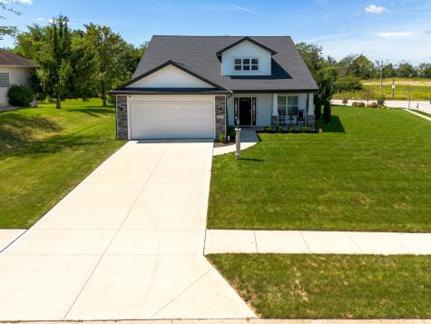 927 Clairborne Drive Fort Wayne IN 46818