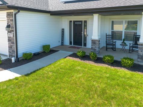 927 Clairborne Drive Fort Wayne IN 46818